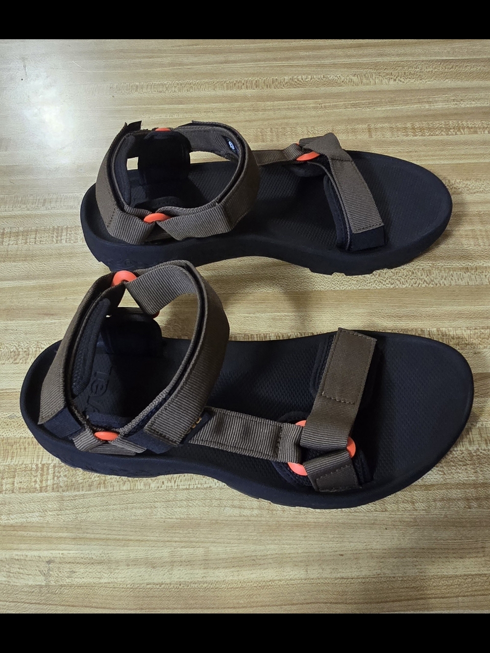 Teva Brown and Black Men's Hydratrek Sandals Size 9 - Picture 4 of 8